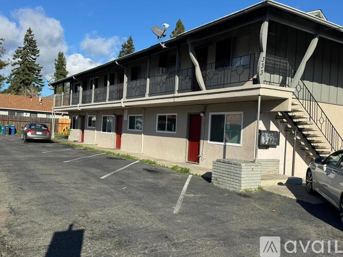 333 Dumont Ave, Unit 1 Rental photo 4
